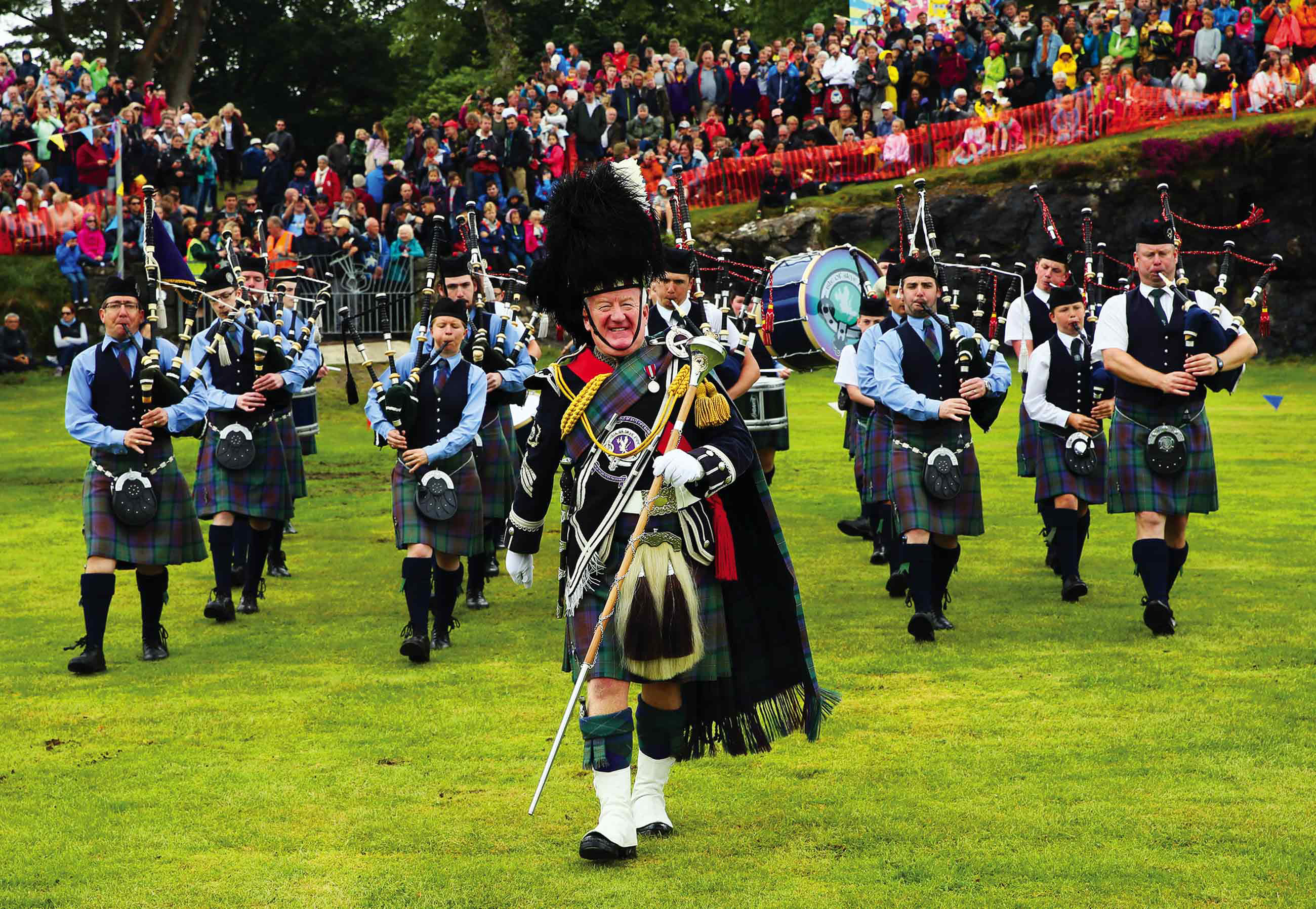 Explore the scenic Isle of Skye when you book a private hire tour with Discover Skye Private Tours